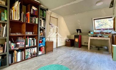 Casa en Venta en COD35747 Barrio Bayona a media cuadra Javiera Carrera