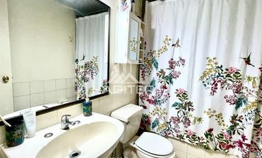 Casa en Venta en COD35747 Barrio Bayona a media cuadra Javiera Carrera