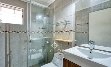 CÓMODA CASA EN BARRIO CERRADO. PEÑALOLÉN