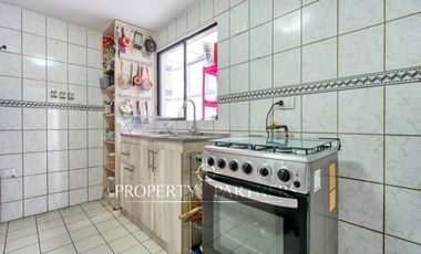 CÓMODA CASA EN BARRIO CERRADO. PEÑALOLÉN