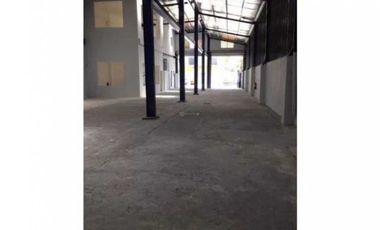 VENTA DE GALERA 600 METROS RO ABAJO