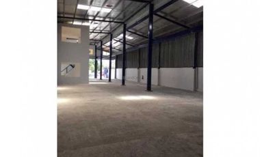 VENTA DE GALERA 600 METROS RO ABAJO