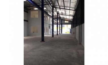 VENTA DE GALERA 600 METROS RO ABAJO