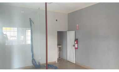 VENTA DE GALERA 600 METROS RO ABAJO