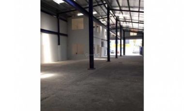 VENTA DE GALERA 600 METROS RO ABAJO