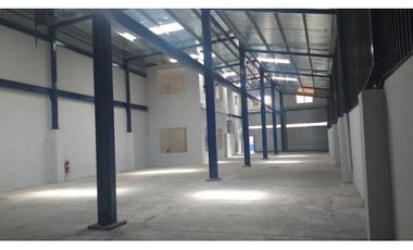 VENTA DE GALERA 600 METROS RO ABAJO