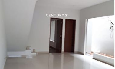 Rumah 2 Lantai Siap Huni Di Jakarta Barat GB 17851
