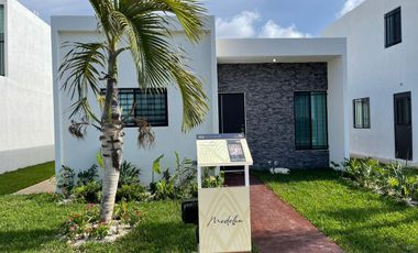 casa nueva en venta en Merida, es de un piso, dos habitaciones- nueva distribución