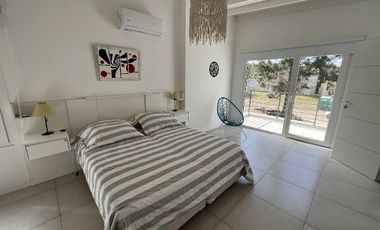 Casa en Alquiler- Golf 2 Lote 660 de Costa Esmeralda - Fondo al boulevard