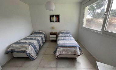 Casa en Alquiler- Golf 2 Lote 660 de Costa Esmeralda - Fondo al boulevard