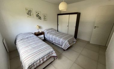 Casa en Alquiler- Golf 2 Lote 660 de Costa Esmeralda - Fondo al boulevard