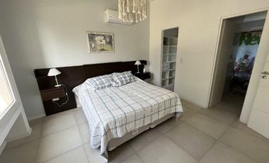Casa en Alquiler- Golf 2 Lote 660 de Costa Esmeralda - Fondo al boulevard