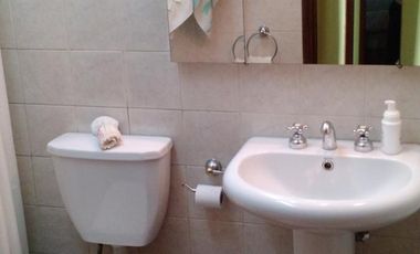 EXCELENTE DEPTO DE 3 AMB AMPLIO Y LUMINOSO A METROS DE CENTRO COMERCIAL.