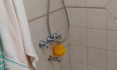 EXCELENTE DEPTO DE 3 AMB AMPLIO Y LUMINOSO A METROS DE CENTRO COMERCIAL.