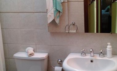 EXCELENTE DEPTO DE 3 AMB AMPLIO Y LUMINOSO A METROS DE CENTRO COMERCIAL.