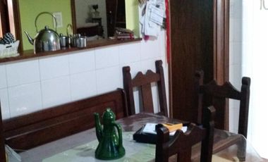 EXCELENTE DEPTO DE 3 AMB AMPLIO Y LUMINOSO A METROS DE CENTRO COMERCIAL.