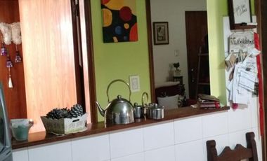 EXCELENTE DEPTO DE 3 AMB AMPLIO Y LUMINOSO A METROS DE CENTRO COMERCIAL.