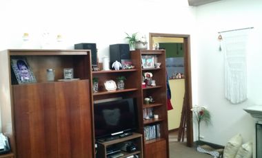 EXCELENTE DEPTO DE 3 AMB AMPLIO Y LUMINOSO A METROS DE CENTRO COMERCIAL.