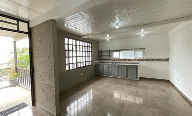 casa en arriendo en bellavista. Cod A125663