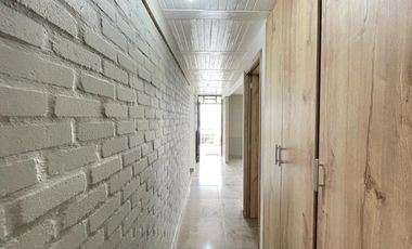 casa en arriendo en bellavista. Cod A125663