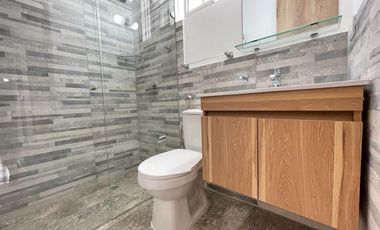 casa en arriendo en bellavista. Cod A125663