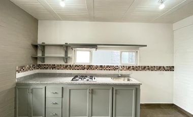 casa en arriendo en bellavista. Cod A125663