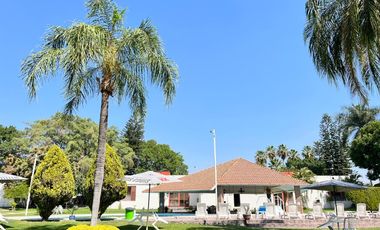 A un paso del Lago de Tequesquitengo