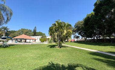 A un paso del Lago de Tequesquitengo