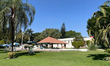 A un paso del Lago de Tequesquitengo