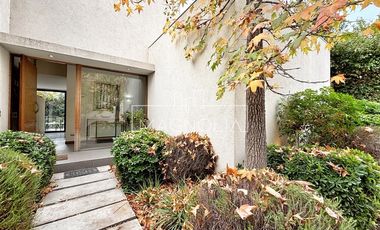 4 DORM + SERVICIO - CONDOMINIO - EXCELENTE OPORTUNIDAD