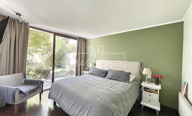 4 DORM + SERVICIO - CONDOMINIO - EXCELENTE OPORTUNIDAD