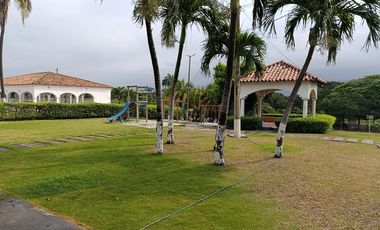 casa en venta en villa antigua. Cod V32084