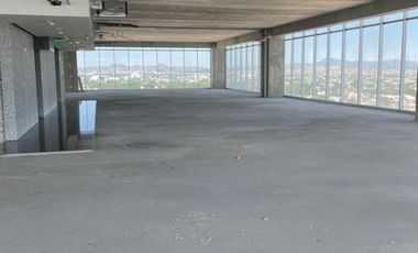 OFICINAS EN COUNTRY CLUB PISO 14