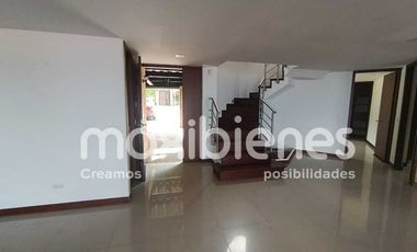 apartamento en arriendo en las vegas. Cod A66215