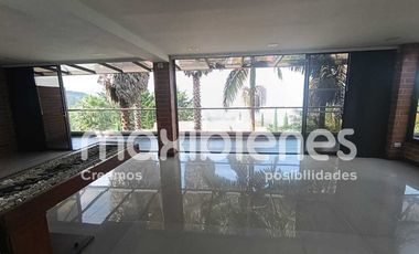 apartamento en arriendo en las vegas. Cod A66215