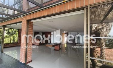 apartamento en arriendo en las vegas. Cod A66215