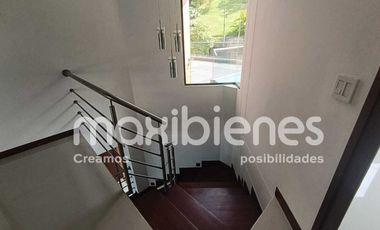 apartamento en arriendo en las vegas. Cod A66215