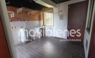 apartamento en arriendo en las vegas. Cod A66215