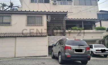 Departamento en Alquiler en Cdla Los Ceibos, Norte de Guayaquil. MavM