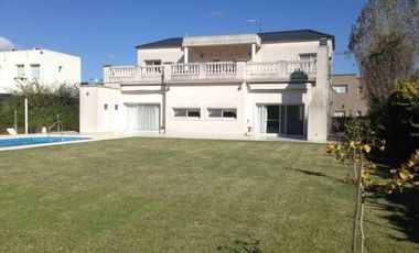 Casa en Venta en Barrio Cerrado El Recodo