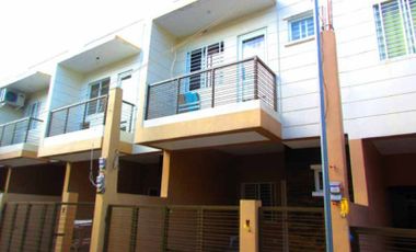 PH744 Townhouse for sale Near Mindanao Ave. Quezon City At 3