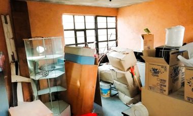 Excelente Casa y Terreno 300m2, puede construir mas, las Aguilas Alvaro Obregon