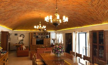 VENTA CASA CLUB DE GOLF HACIENDA TEQUISQUIAPAN