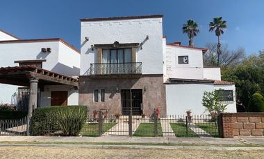 VENTA CASA CLUB DE GOLF HACIENDA TEQUISQUIAPAN
