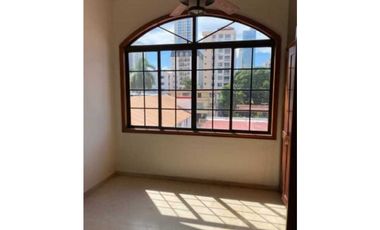 VENTA DE EDIFICIO EN SAN FRANCISCO 2 APARTAMENTOS Y 3 OFICINAS