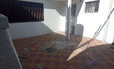 Casa para 2 Familias en venta en Villa Dominico