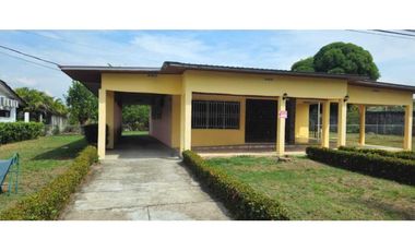 ALQUILO CASA 3 HABITACIONES DOS BAÑOS ALGARROBOS DOLEGA