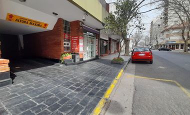 VENTA Cochera fija a 200 mts. de Plaza Colón. CAMARAS DE SEGURIDAD