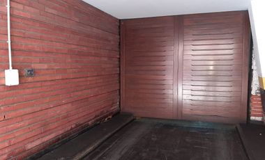 VENTA Cochera fija a 200 mts. de Plaza Colón. CAMARAS DE SEGURIDAD