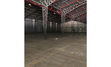 Alquiler Bodega 1454 m² en Via Daule, Guayaquil